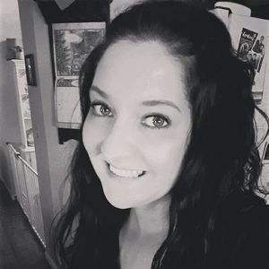 Meet your Posher, Stefanie